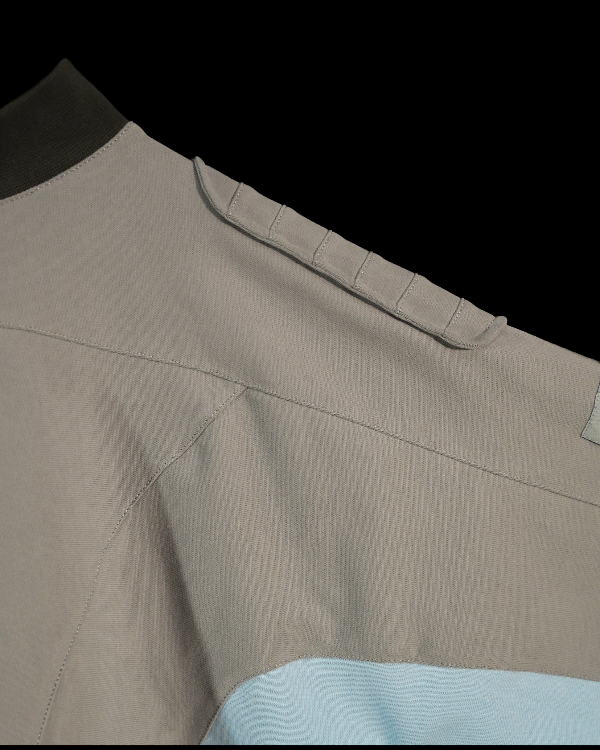 grey utopia mechcore techcore streetwear tee, shoulder pad view