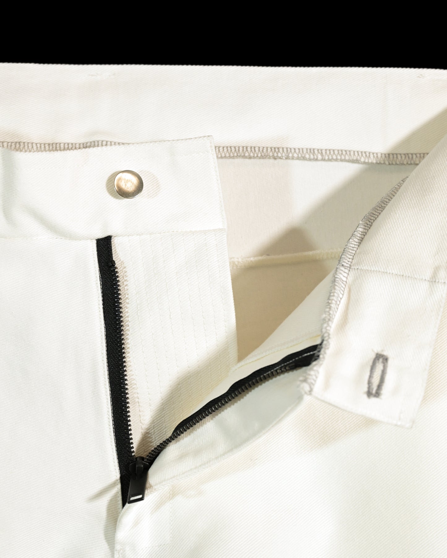 white lunar space streetwear ski pants, zipper detail