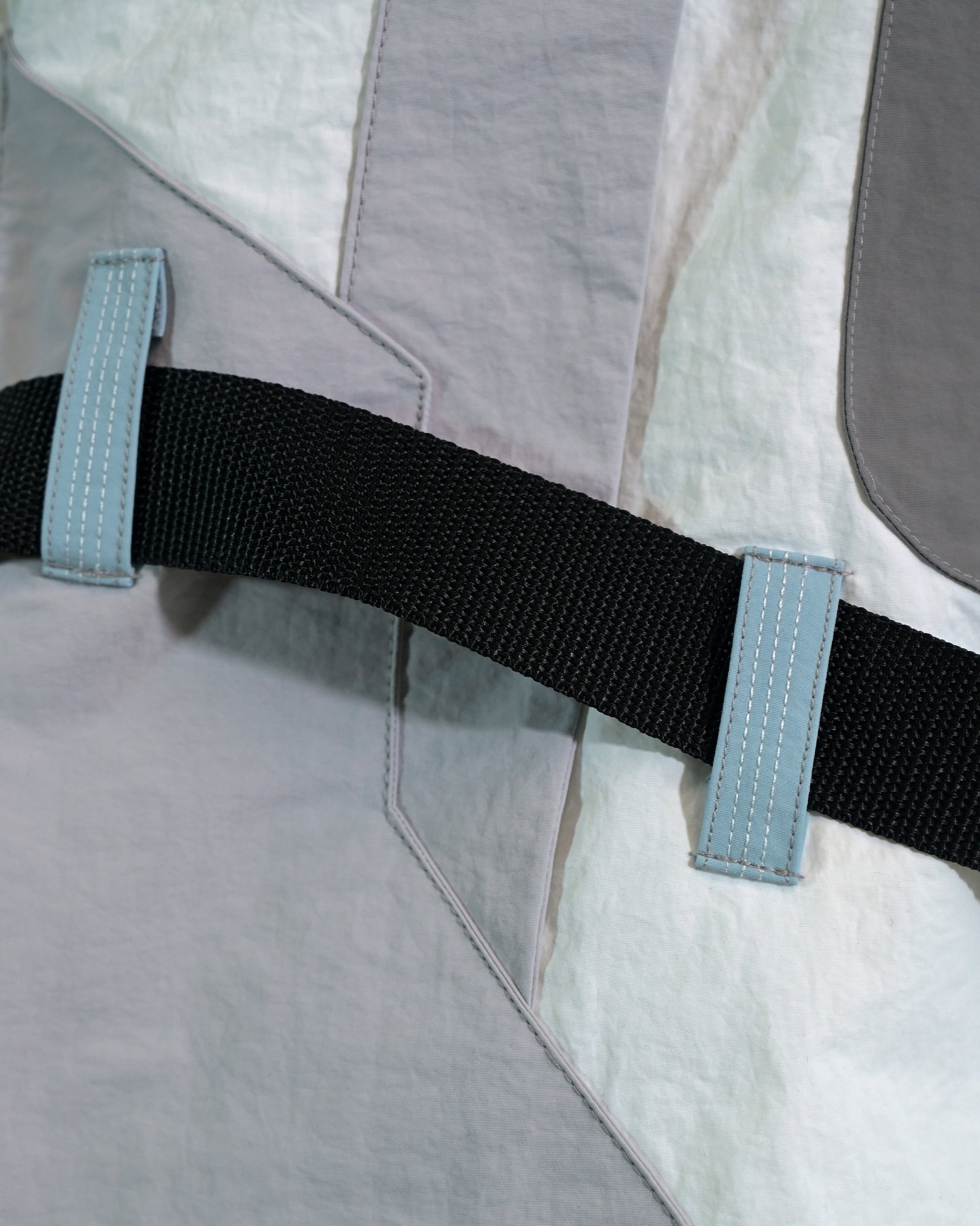white sci-fi clothing cyberpunk techwear vest, nylon belt view